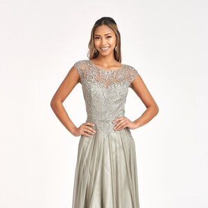 NEW A-LINE CHIFFON DRESS WITH ZIP EMBROIDERED WITH LACE AND RHINESTONES GL3068